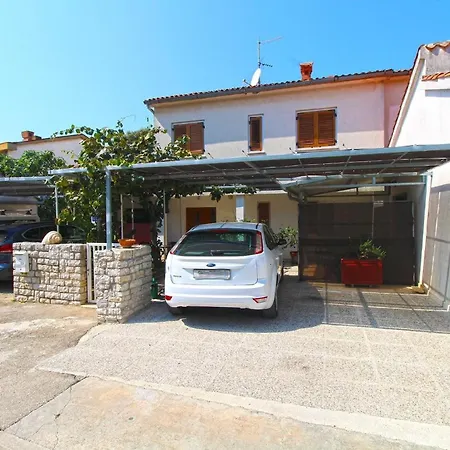 Apartment Fuer 4 Personen Ca 45 Qm In Pjescana Uvala, Istrien Istrische Riviera